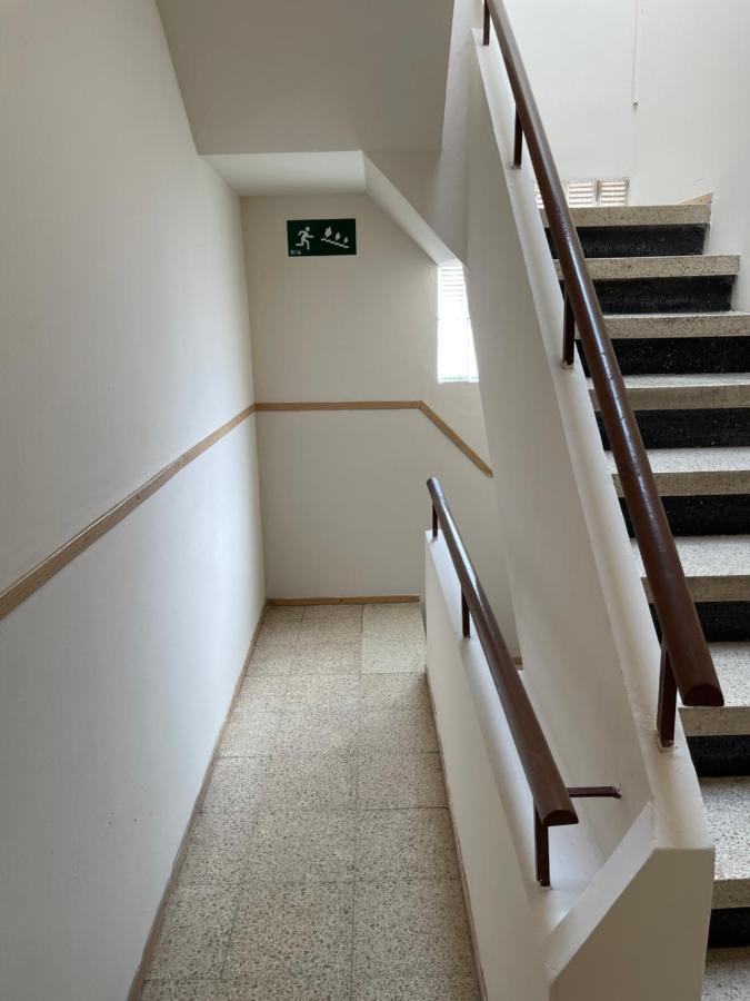 Barcelona Pr Guesthouse El Prat de Llobregat Esterno foto