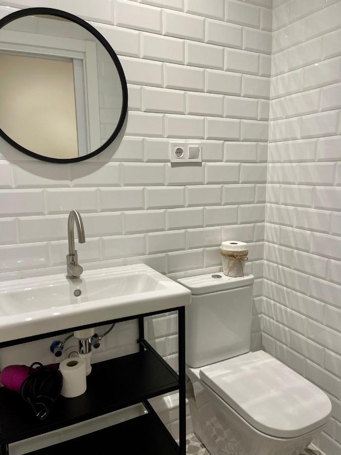 Barcelona Pr Guesthouse El Prat de Llobregat Esterno foto