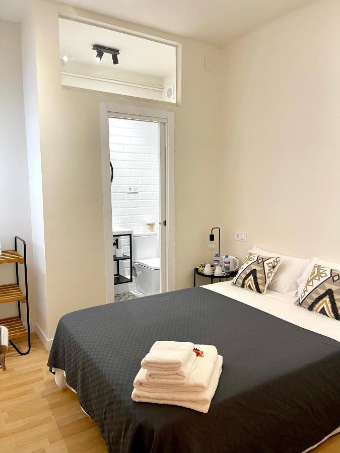 Barcelona Pr Guesthouse El Prat de Llobregat Esterno foto