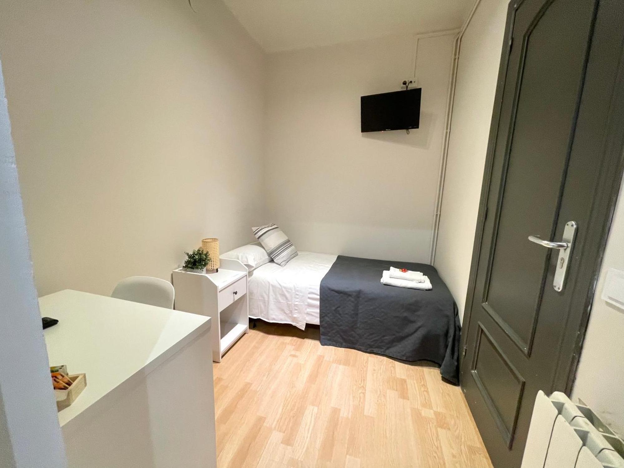 Barcelona Pr Guesthouse El Prat de Llobregat Esterno foto